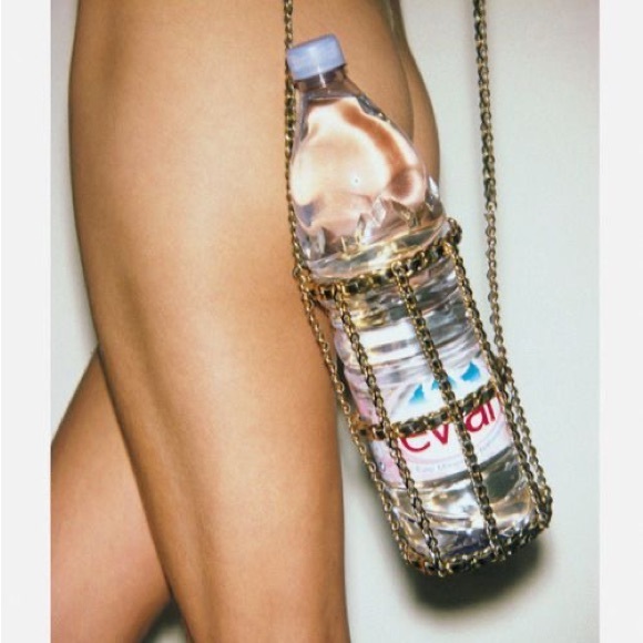 Iconic Chanel Vintage Fall 1994 Gold Metal Chain Black 94A Water Bottle Holder - Picture 16 of 17